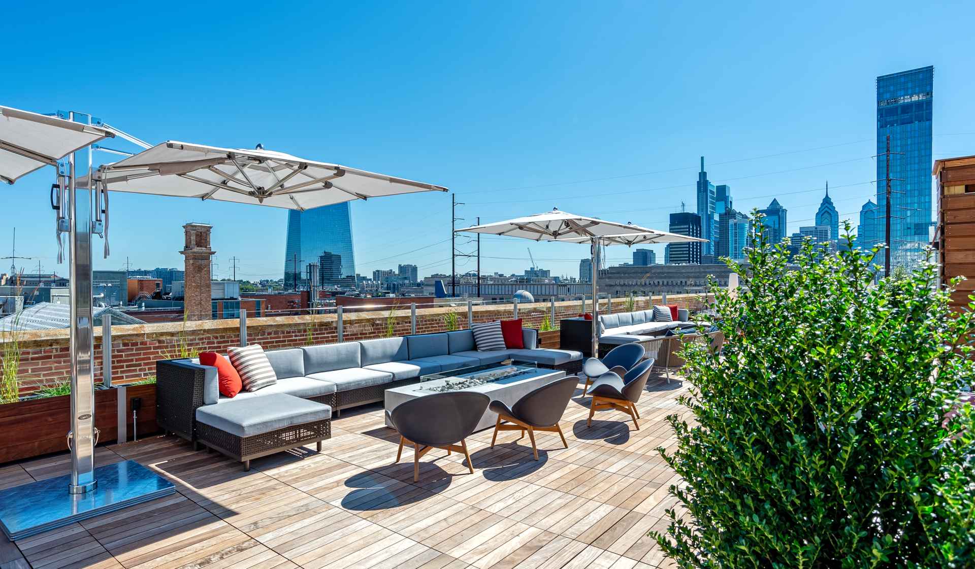 Outdoor seating on the courtyard